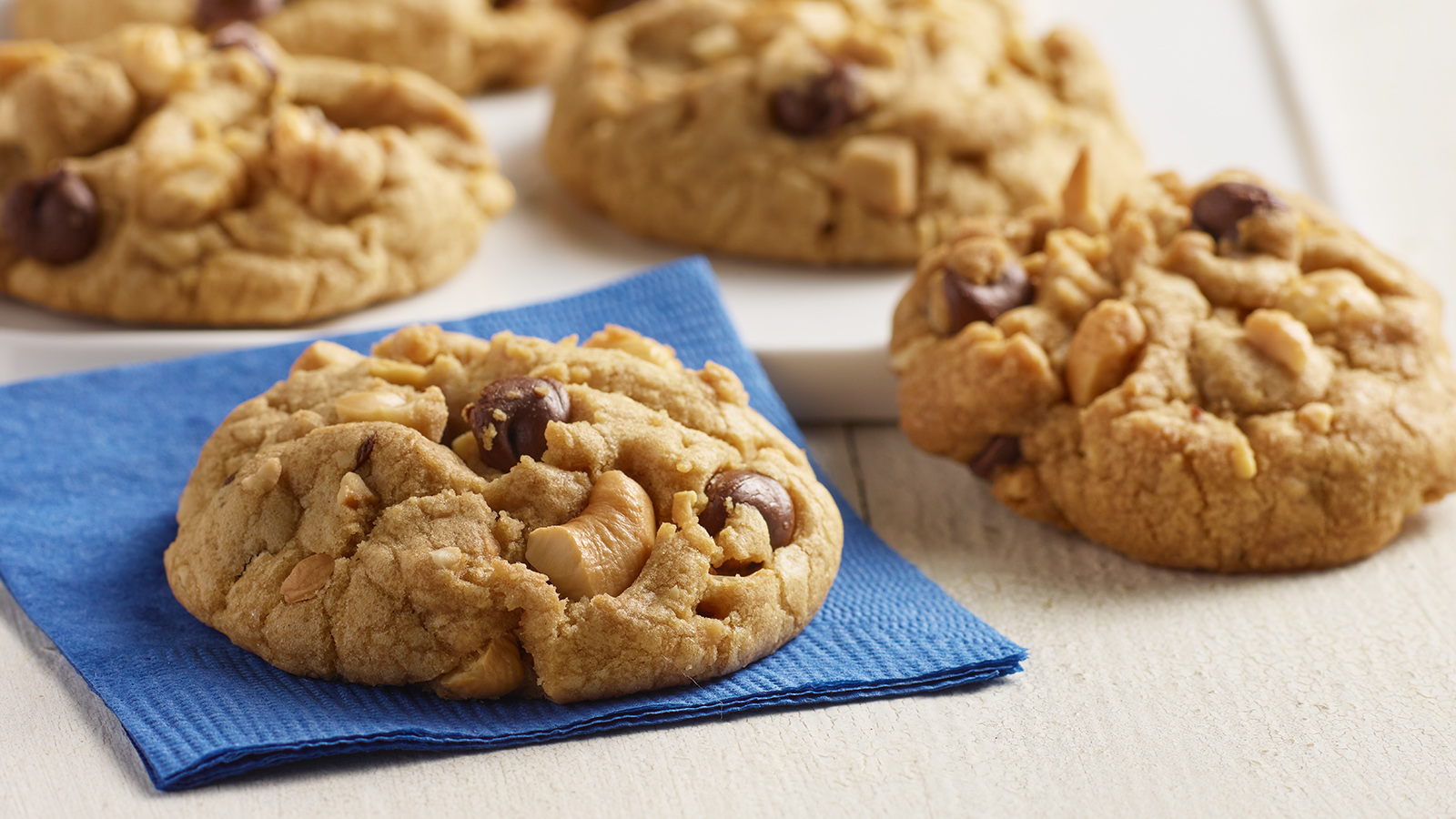 Salted toffee cashew cookies.