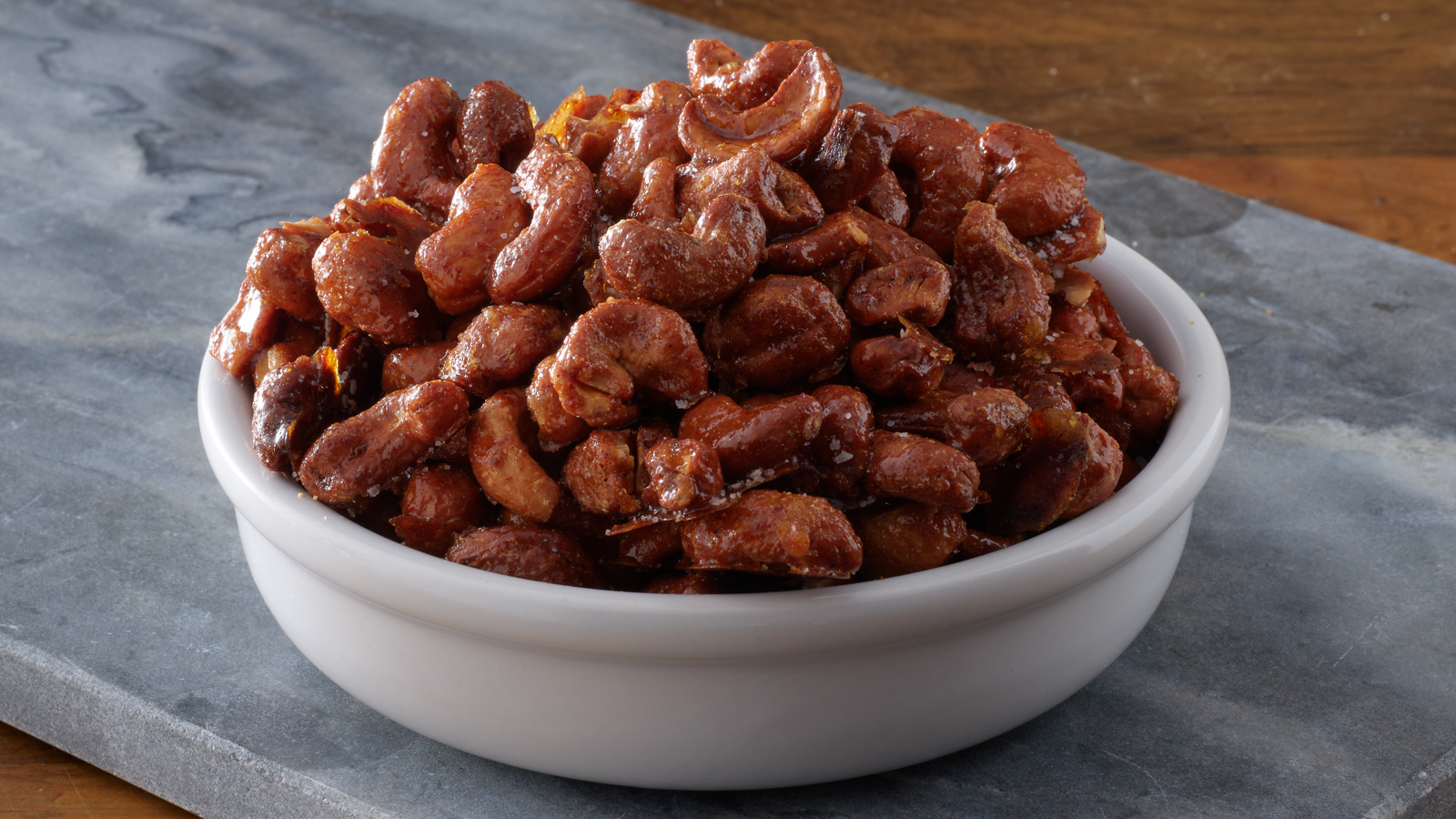 Sriracha Honey Roasted Cashews