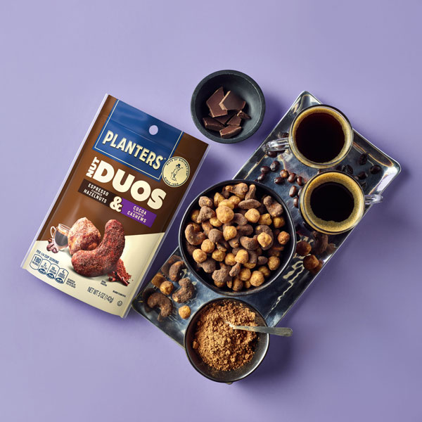 PLANTERS<sup>®</sup> Nut DUOS Cocoa Cashews & Espresso Hazelnuts, 5 oz Bag