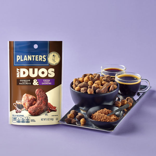 PLANTERS<sup>®</sup> Nut DUOS Cocoa Cashews & Espresso Hazelnuts, 5 oz Bag