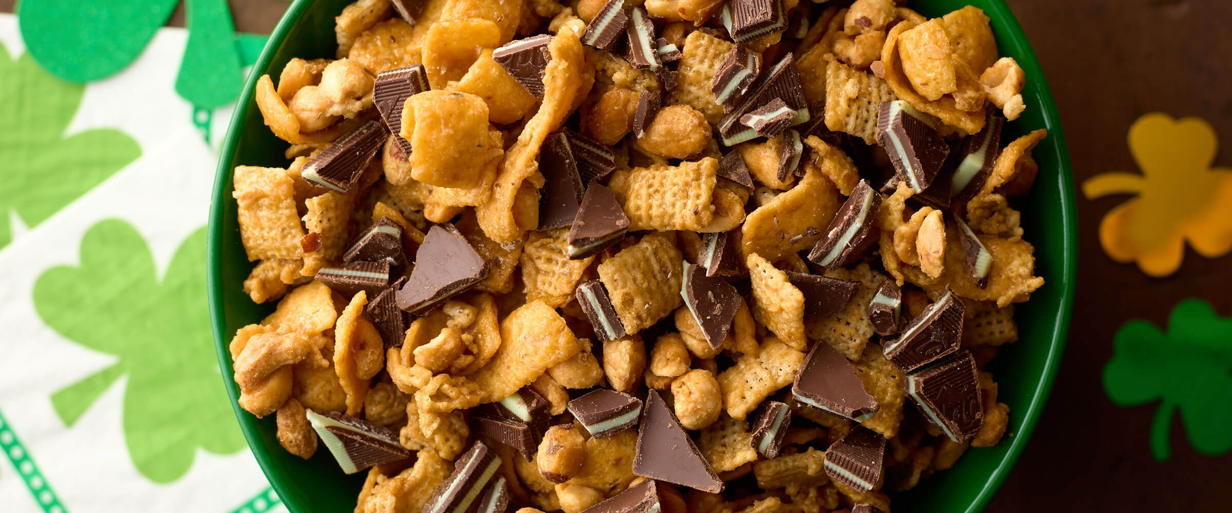 st patricks day sweet and salty mix