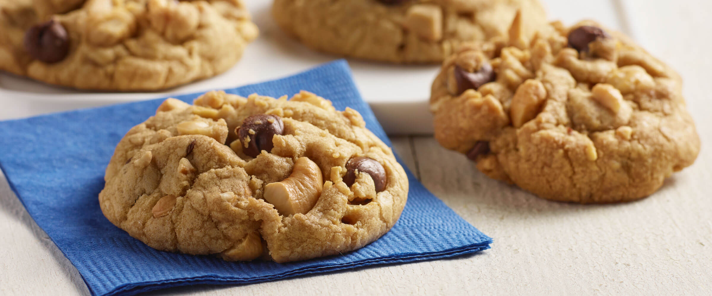 Salted Toffee Cashew Cookies