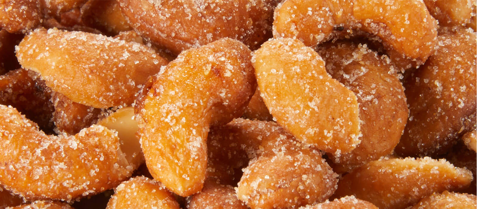 Close up of deluxe honey roasted cashews